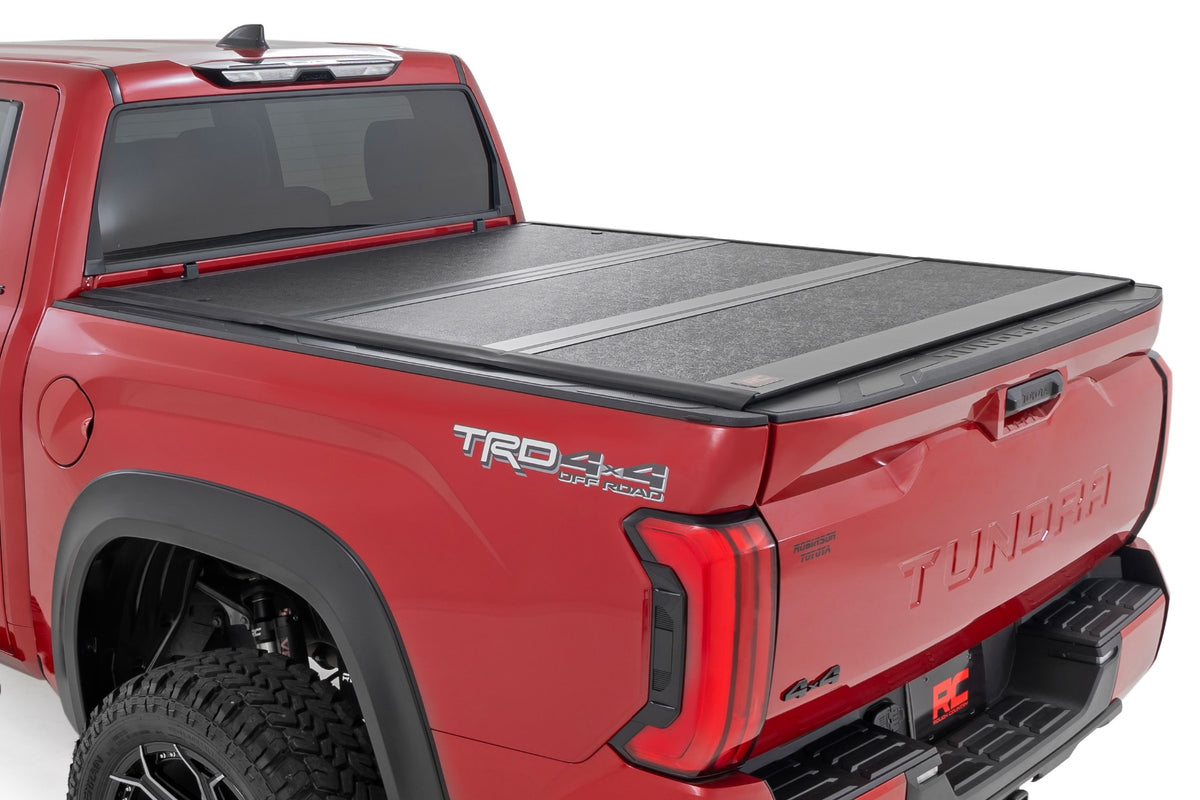 Hard Low Profile Bed Cover | 5'7" Bed | Cargo Mgmt | Toyota Tundra (22-26)